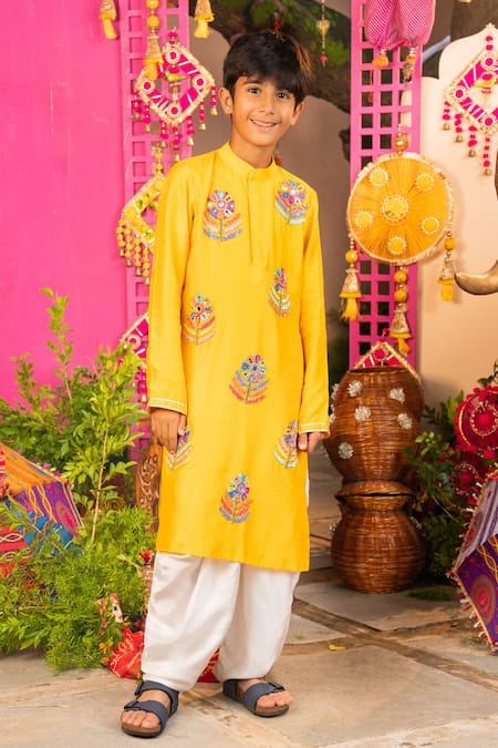 Panchhi By Kanupriya Tibrewala Phool Bagh Kurta Dhoti Pant Set 