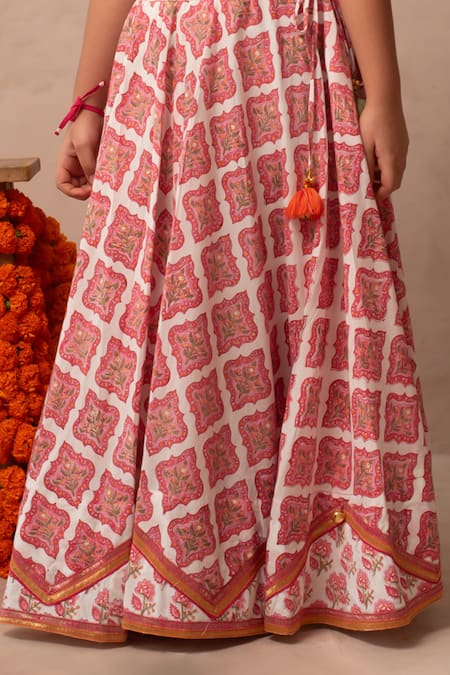 Buy_Plumcheeks_Off White Cotton Embroidery, Tassels Jharokha Lehenga And Top Set 