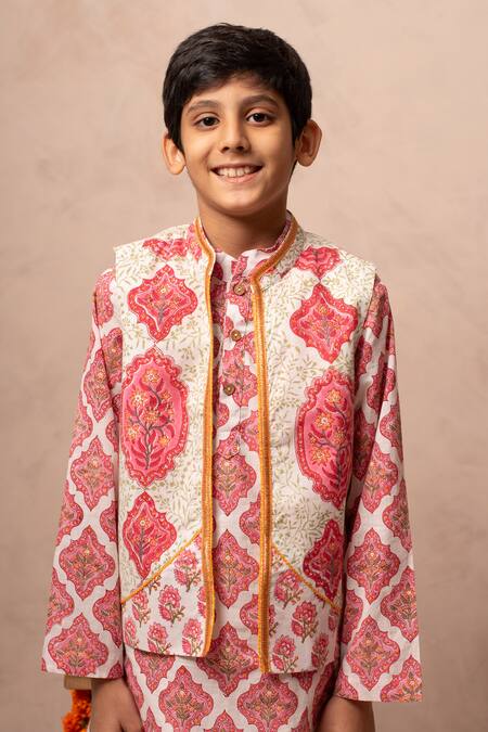 Shop_Plumcheeks_White Cotton Piping Hawa Bundi And Dhoti Pant Set _Online_at_Aza_Fashions