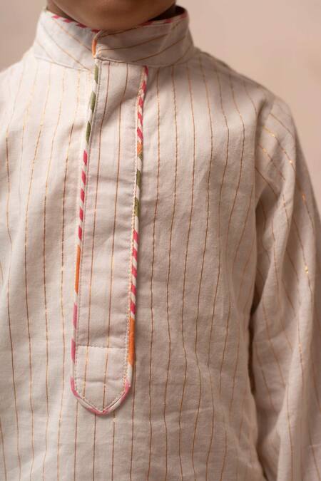 Plumcheeks_White Cotton Metallic Thread Sunhera Kurta And Dhoti Pant Set _Online_at_Aza_Fashions