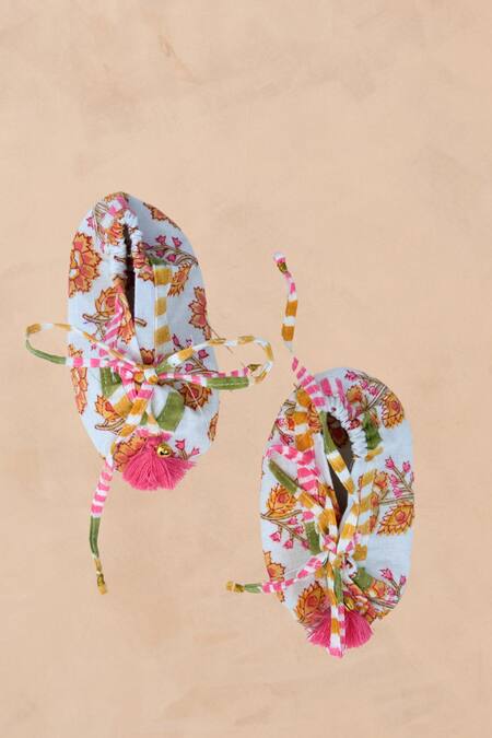 Plumcheeks_White Cotton Tassels, Lace, Embroidery, Jharokha Jamna Frock And Mittens Set _Online_at_Aza_Fashions