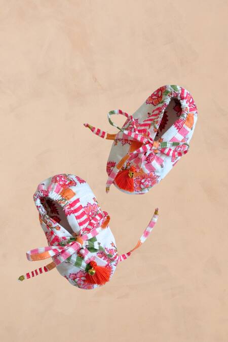 Shop_Plumcheeks_White Cotton Tassels, Lace, Embroidery, Jharokha Jamna Frock And Mittens Set _Online_at_Aza_Fashions