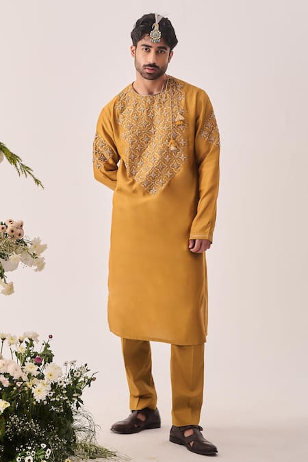Wabi Sabi By Anshum-Ritesh Gilded Petal Chanderi Embroidered Kurta & Pyjama Set 