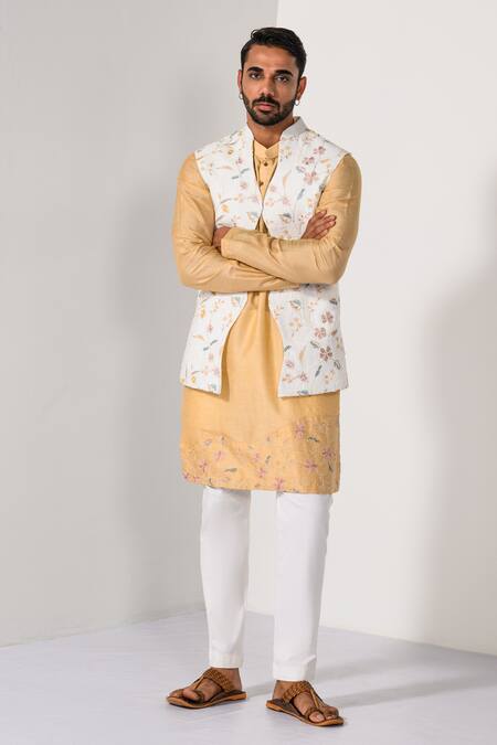 Buy_Kalpana Naik_Off White Bemberg, Cotton Embroidery Luxe 3d Nehru Kurta Set 