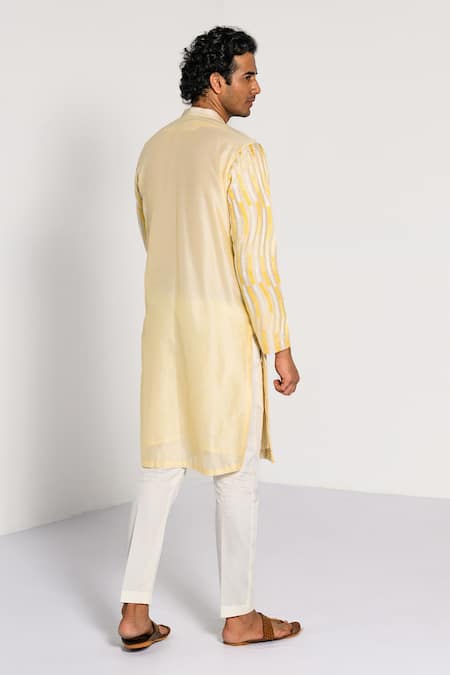 Buy_Kalpana Naik_Yellow Chanderi Silk Embroidery Radiant Weaves Kurta And Pant Set 