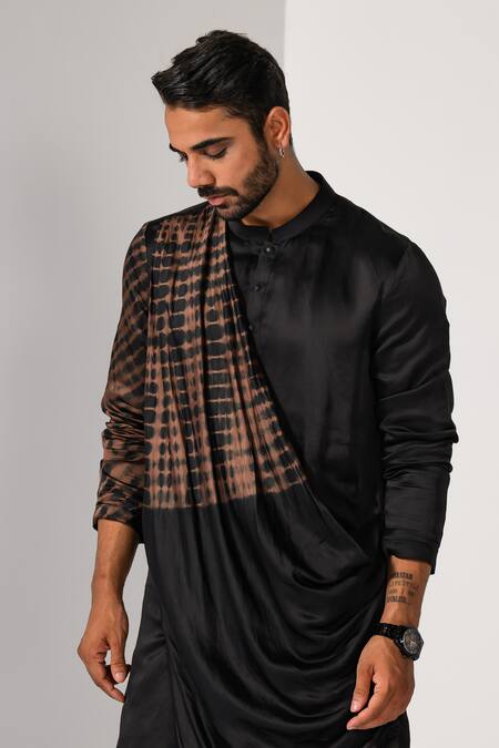 Kalpana Naik_Black Linen, Satin Bliss Draped Kurta And Slim Fit Pant Set _at_Aza_Fashions