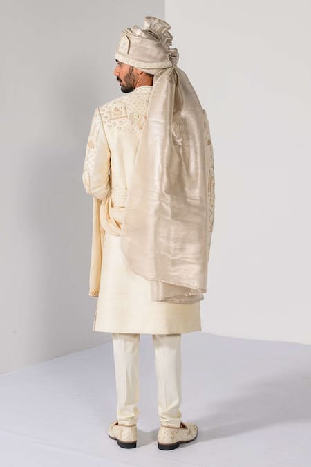 Kalpana Naik Royal Ivory Zardozi Embroidered Sherwani Set 