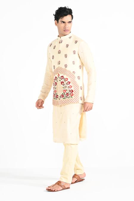 Kalpana Naik_Cream Bemberg, Silk, Cotton Embroidery Rajasthani Floral Bundi And Kurta Set _at_Aza_Fashions