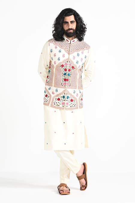 Kalpana Naik Shalimar Floral Embroidered Nehru Jacket & Kurta Set 