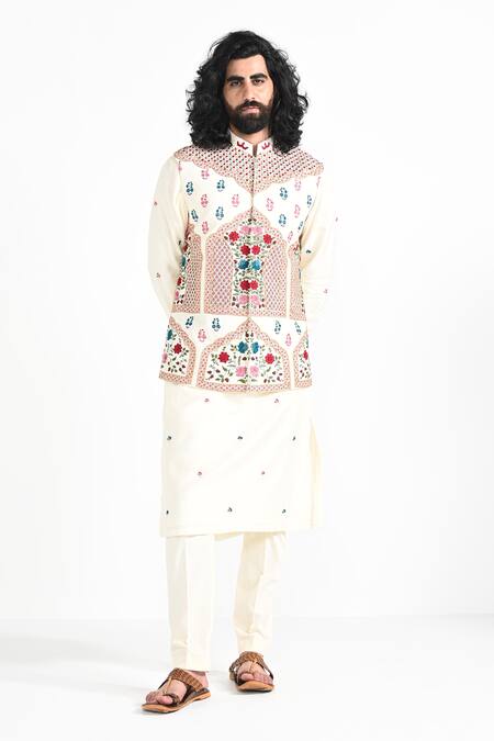 Buy_Kalpana Naik_Ivory Bemberg, Silk, Cotton Embroidery Shalimar Floral Nehru Jacket And Kurta Set 