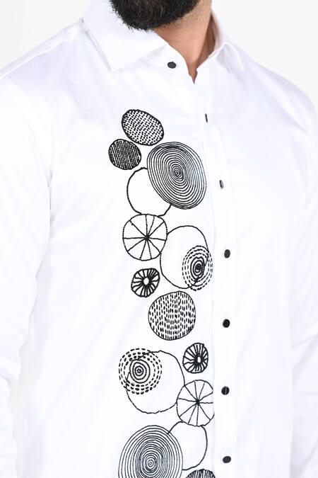 Buy_Kalpana Naik_White Cotton Embroidery Circles Shirt 