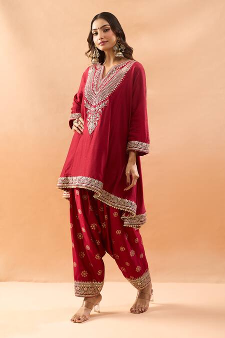 Buy Gopi Vaid Red Tussar Embroidery, Zari V-neck Kurta And Farshi Salwar Set Online at Aza Fashions Buy_Gopi Vaid_Red Tussar Embroidery, Zari V-neck Kurta And Farshi Salwar Set _Online_at_Aza_Fashions