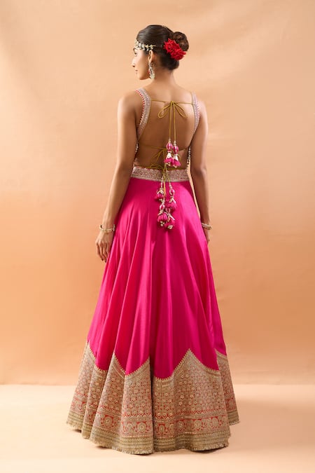 Gopi Vaid Embroidered Padded Blouse Lehenga & Dupatta 