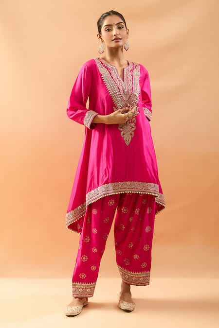 Gopi Vaid Pink Tussar Embroidery, Zari V-neck Asymmetric Kurta And Farshi Salwar Online at Aza Fashions Gopi Vaid_Pink Tussar Embroidery, Zari V-neck Asymmetric Kurta And Farshi Salwar _Online_at_Aza_Fashions