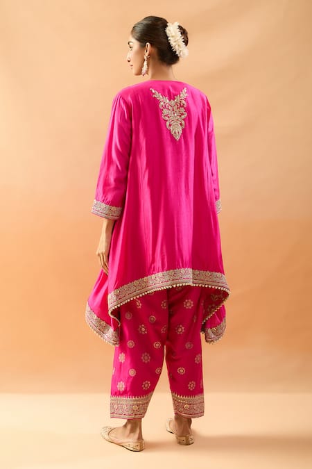 Gopi Vaid Embroidered Asymmetric Kurta & Farshi Salwar