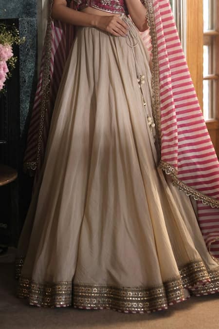 Summer By Priyanka Gupta Beige Silk Zari, Embroidery V-neck Noor E Summer Mul Lehenga Set Online at Aza Fashions Summer By Priyanka Gupta_Beige Silk Zari, Embroidery V-neck Noor E Summer Mul Lehenga Set _Online_at_Aza_Fashions