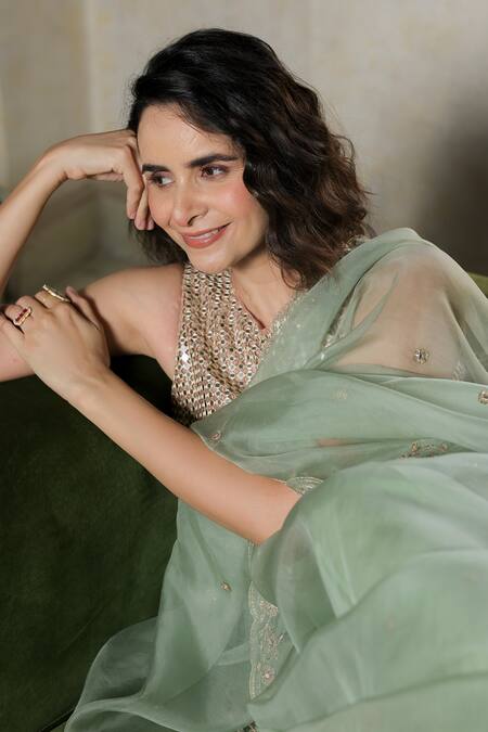 Summer By Priyanka Gupta_Green Organza Embroidery, Mirrors, Zari Round Neck Sitara Saree With Blouse _Online_at_Aza_Fashions