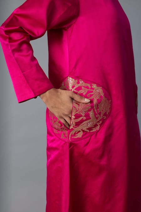 Buy_Vasstram_Pink Silk Zari Round Neck Geet Banarasi Kurta With Pant 