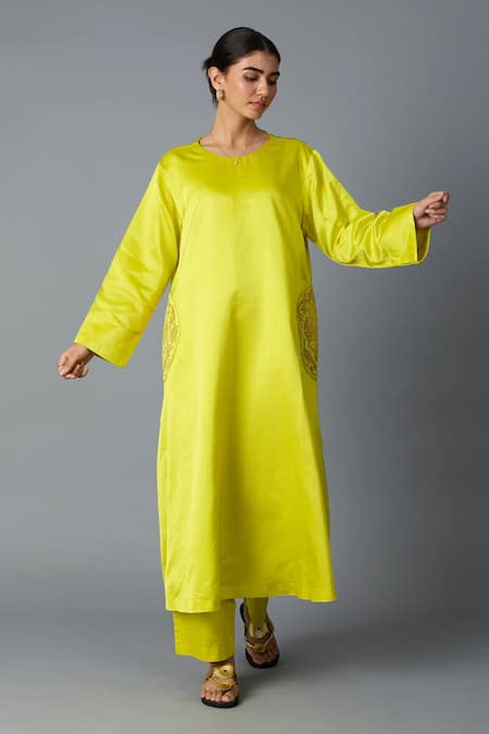 Buy_Vasstram_Yellow Silk Zari Round Neck Geet Banarasi Kurta With Pant _Online_at_Aza_Fashions