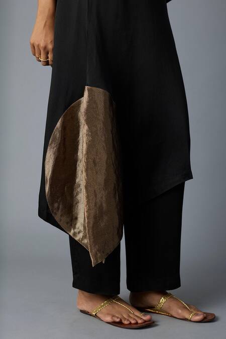 Vasstram_Black Modal, Satin, Silk Zari, Applique V-neck Rangoli Kaftan With Pant _at_Aza_Fashions