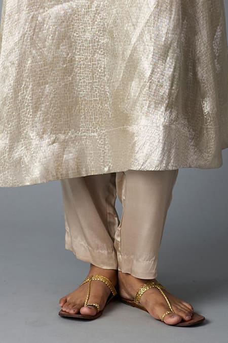 Vasstram_Silver Tissue, Modal, Satin Round Neck Chandi Kurta Set _Online_at_Aza_Fashions