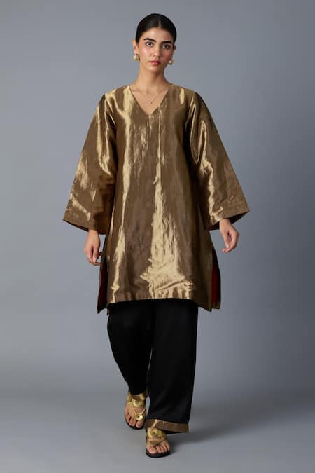 Vasstram Chamkila Banarsi Gold Zari Kurta 