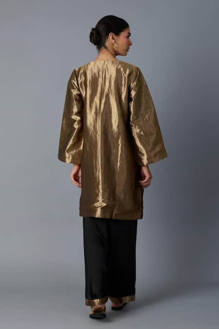 Vasstram Chamkila Banarsi Gold Zari Kurta 