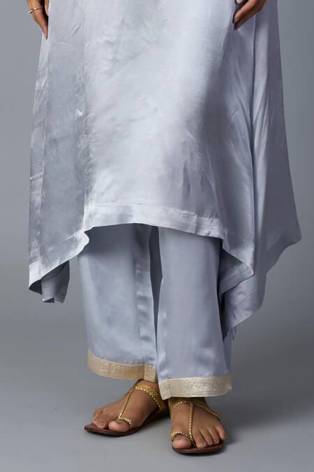 Vasstram_Gray Modal, Satin, Tissue Zari Round Neck Tikona Panelled Kurta And Pant Set _Online_at_Aza_Fashions