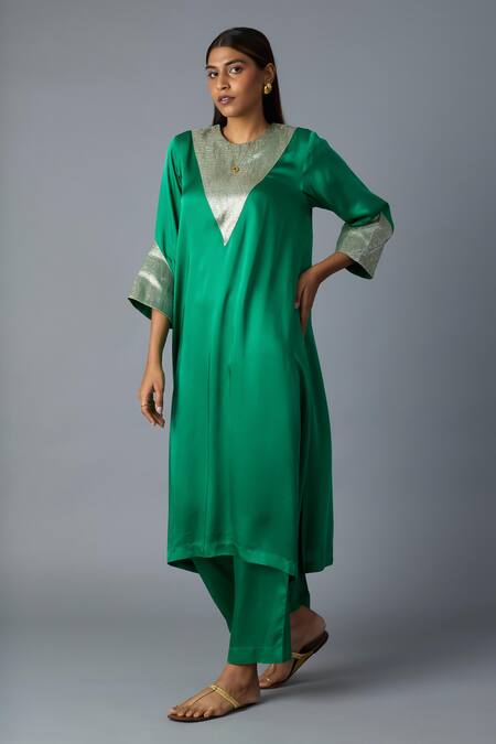 Vasstram_Emerald Green Modal, Satin, Tissue Zari Tikona Banarasi Panelled Kurta Set _at_Aza_Fashions