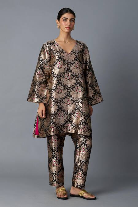 Buy_Vasstram_Black Brocade Zari, Embroidery V-neck Hazara Woven Kurta And Pant Set _Online_at_Aza_Fashions