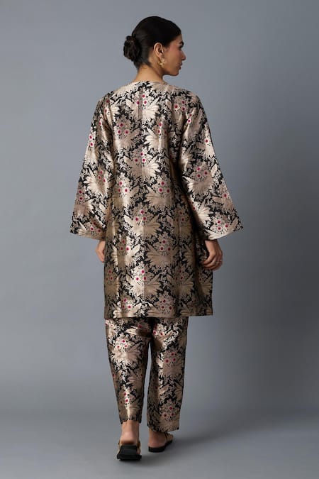 Vasstram Hazara Woven Kurta & Pant Set 