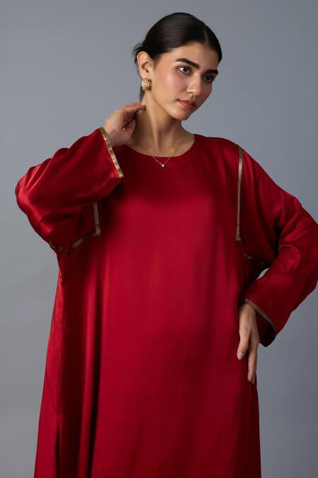 Vasstram_Maroon Modal, Satin Zari Round Neck Sabah Panelled Kurta With Pant _at_Aza_Fashions