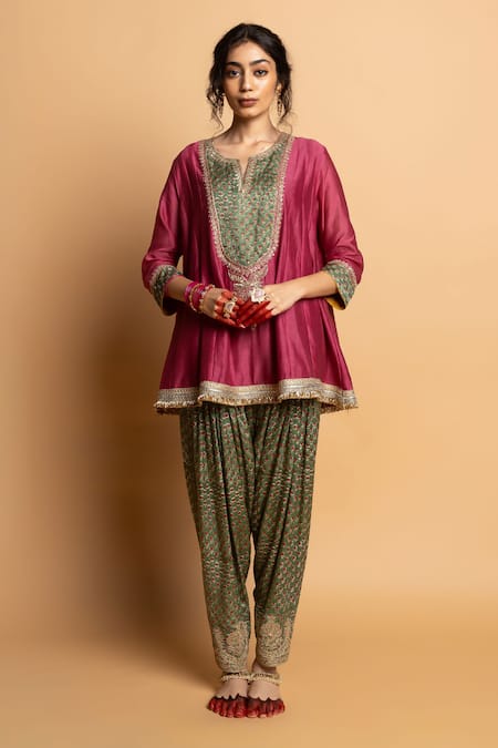 Pants And Pajamas Noor Embroidered Kurta 