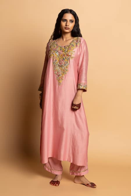 Pants And Pajamas Alankrita Embroidered Kurta Set 
