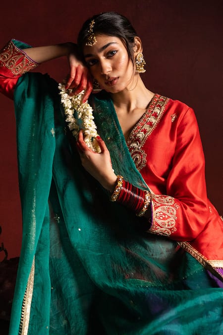 Shop Pants And Pajamas Green Silk Organza Embroidery, Lace Hemangi Dupatta Online at Aza Fashions Shop_Pants And Pajamas_Green Silk Organza Embroidery, Lace Hemangi Dupatta _Online_at_Aza_Fashions