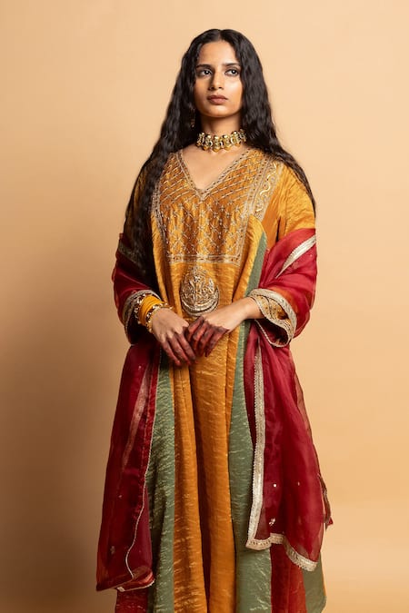 Pants And Pajamas Zari Zauq Embroidered Dupatta 