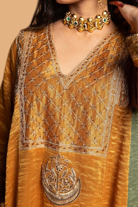 Shop_Pants And Pajamas_Orange Chanderi Embroidery, Zari V-neck Zauq Kurta 