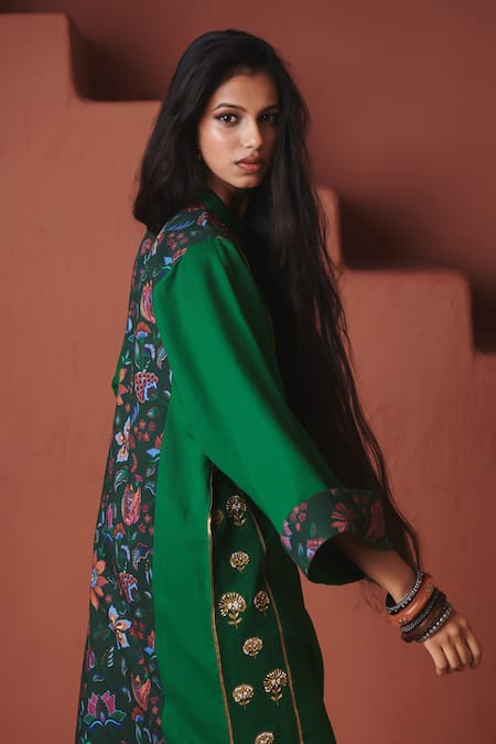 Buy_Saphed_Green Cotton, Linen Embroidery, Zari Mandarin Paan Multi-panelled Kurta Set _Online_at_Aza_Fashions