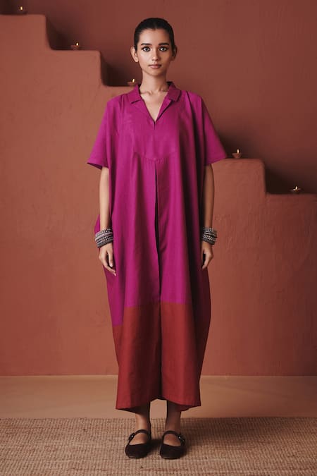 Saphed_Magenta Cotton, Linen Collared, V-neck Orchid Kaftan Dress _at_Aza_Fashions