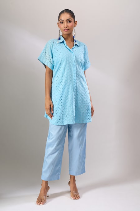 Naintara Bajaj_Sky Blue Cotton Cut Work Collared Hakoba Co-ord Set With Inner _at_Aza_Fashions