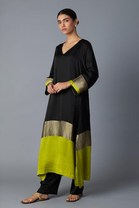 Buy_Vasstram_Black Modal, Satin, Silk Zari V-neck Heena Panelled Kaftan With Pant _Online_at_Aza_Fashions