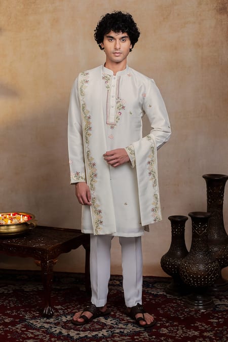 Hilo Design Geometric Symphony Embroidered Kurta With Dupatta 