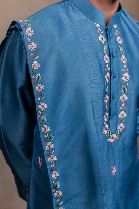 Hilo Design_Blue Embroidery Varnika Kurta With Dupatta _at_Aza_Fashions