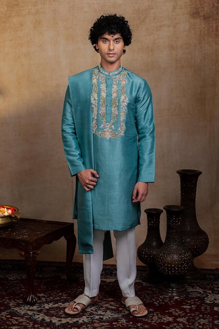 Hilo Design Regal Paisley Zari Kurta With Dupatta 