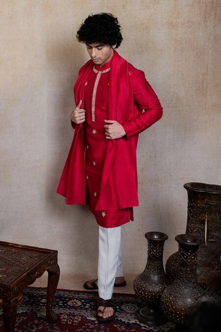 Hilo Design_Red Silk Embroidery, Zari Kumkuma Kurta With Dupatta _at_Aza_Fashions