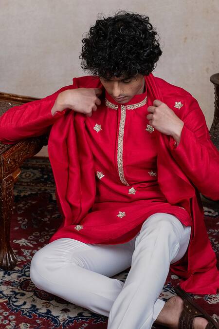 Buy_Hilo Design_Red Silk Embroidery, Zari Kumkuma Kurta With Dupatta 