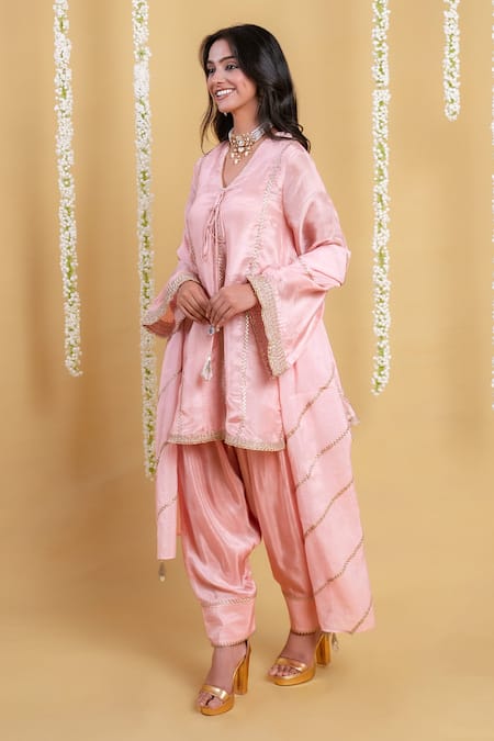 Grass & Sunshine_Pink Viscose Lace, Embroidery, Tassels, Zari Blush Horizon Bell Sleeve Kurta Set _Online_at_Aza_Fashions