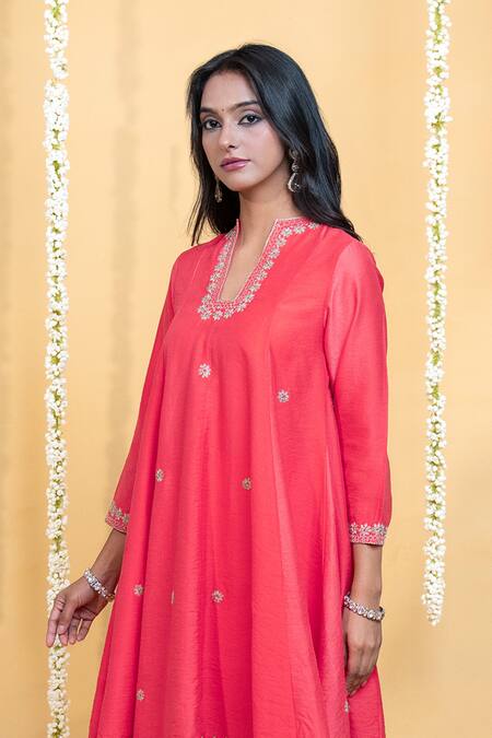 Grass & Sunshine_Coral Chanderi Embroidery Split V-neck Dawn Kurta And Pant Co-ord Set _at_Aza_Fashions