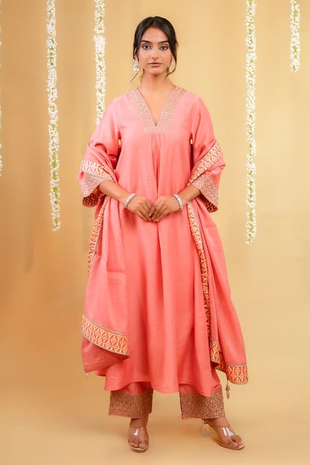 Grass & Sunshine_Pink Chanderi Embroidery, Tassels V-neck Rose Glow Kurta Pant Set _Online_at_Aza_Fashions