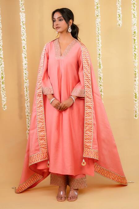 Grass & Sunshine_Pink Chanderi Embroidery, Tassels V-neck Rose Glow Kurta Pant Set _at_Aza_Fashions